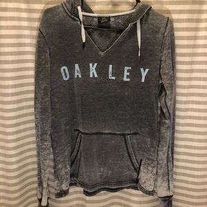 Oakley Pullover
